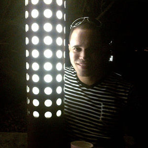 Meet your Posher, Junior argenis